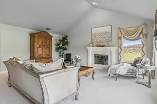 17864 Holiday Dr, Morgan Hill, CA 95037 - Photo 25