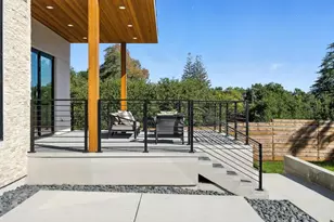 1127 Hillslope Pl, Los Altos, CA 94024 - Photo 21