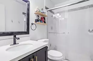 1127 Spiro Dr, San Jose, CA 95116 - Photo 15