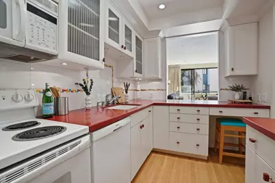 525 Almer Rd 106, Burlingame, CA 94010 - Photo 11