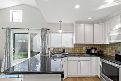 1315 Kelly Park Cir, Morgan Hill, CA 95037 - Photo 19