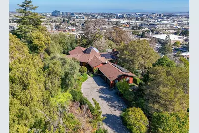 917 Holly Rd, Belmont, CA 94002 - Photo 1