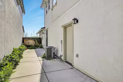 117 E Central Pkwy, Mountain House, CA 95391 - Photo 39