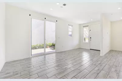 117 E Central Pkwy, Mountain House, CA 95391 - Photo 9