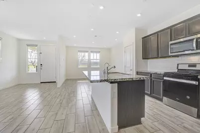 117 E Central Pkwy, Mountain House, CA 95391 - Photo 11