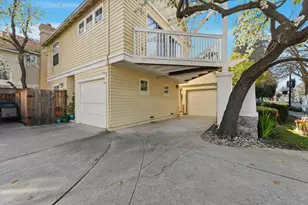 805 N San Antonio Rd, Los Altos, CA 94022 - Photo 23