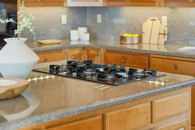 6357 Fairlane Dr, Oakland, CA 94611 - Photo 43