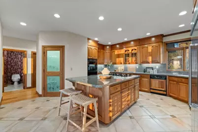 6357 Fairlane Dr, Oakland, CA 94611 - Photo 35