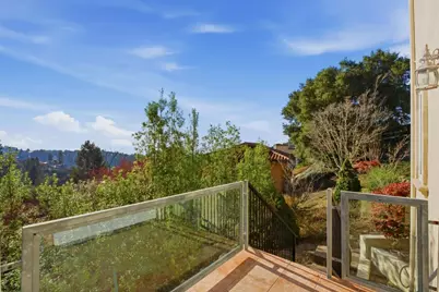 6357 Fairlane Dr, Oakland, CA 94611 - Photo 69