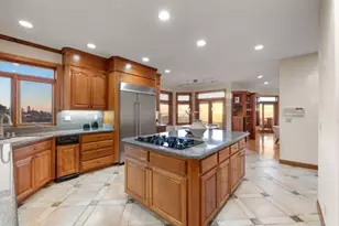 6357 Fairlane Dr, Oakland, CA 94611 - Photo 37