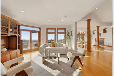 6357 Fairlane Dr, Oakland, CA 94611 - Photo 25