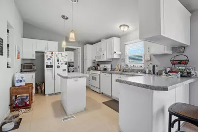 2053 E Bayshore Rd 55, Redwood City, CA 94063 - Photo 5