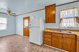 318 Taylor St, Fairfield, CA 94533 - Photo 5