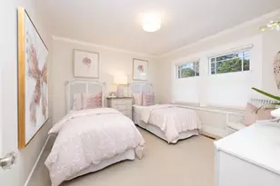 812 Newhall Rd, Burlingame, CA 94010 - Photo 21