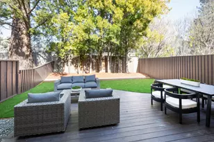 2427 Sharon Oaks Dr, Menlo Park, CA 94025 - Photo 19