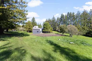 27600 Altamont Rd, Los Altos Hills, CA 94022 - Photo 15