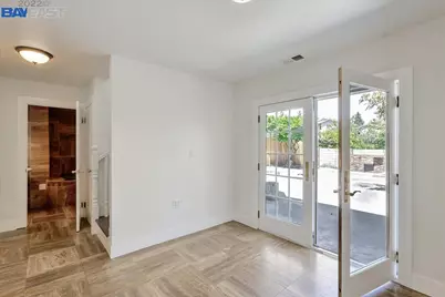 2036 E 20th St, Oakland, CA 94606 - Photo 15