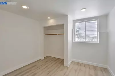 2036 E 20th St, Oakland, CA 94606 - Photo 19