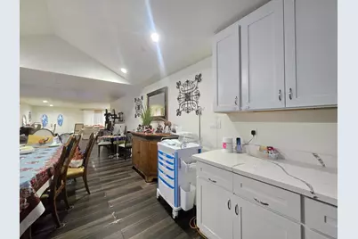 11 Lindbergh St, San Mateo, CA 94401 - Photo 3