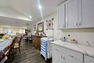 11 Lindbergh St, San Mateo, CA 94401 - Photo 3