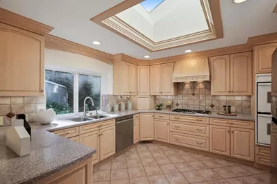 917 Anita Ave, Belmont, CA 94002 - Photo 9