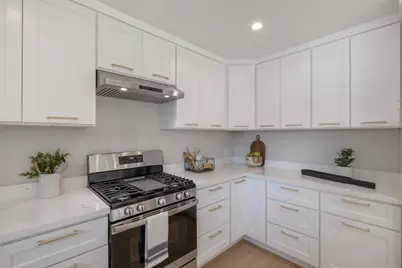 740 Greenview Pl, Los Altos, CA 94024 - Photo 13