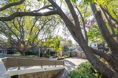 708 University Dr, Menlo Park, CA 94025 - Photo 37