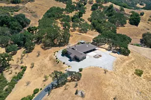 21050 Uvas Rd, Morgan Hill, CA 95037 - Photo 3