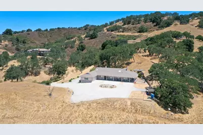 21050 Uvas Road, Morgan Hill, CA 95037 - Photo 11