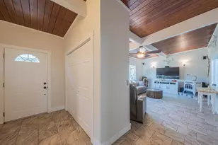 820 Comstock Rd, Hollister, CA 95023 - Photo 7