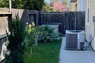 1744 Bella Largo Dr, Stockton, CA 95206 - Photo 5