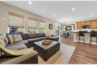 303 Mullinix Way, San Jose, CA 95136 - Photo 9