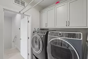 347 N Rengstorff Ave, Mountain View, CA 94043 - Photo 25