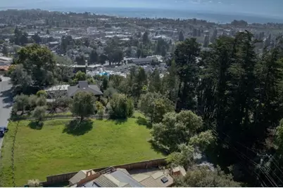 112 Hillcrest Ter, Santa Cruz, CA 95060 - Photo 11