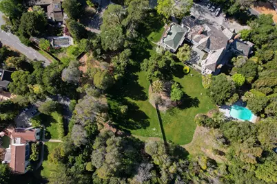 90 Fagan Dr, Hillsborough, CA 94010 - Photo 19