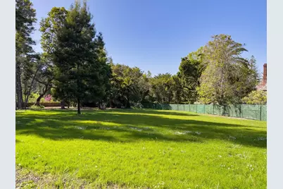 90 Fagan Dr, Hillsborough, CA 94010 - Photo 11