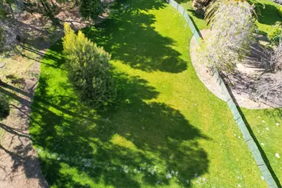 90 Fagan Dr, Hillsborough, CA 94010 - Photo 17