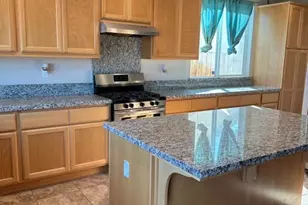 814 Bogdanich Way, Patterson, CA 95363 - Photo 3