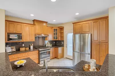 3712 Joy Ln, San Jose, CA 95117 - Photo 9