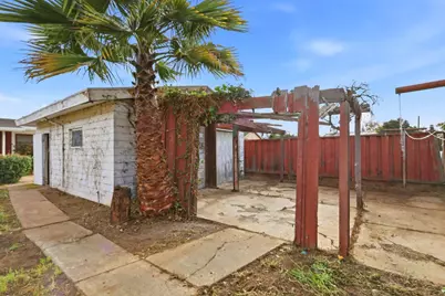 691 Lotus St, San Jose, CA 95116 - Photo 35