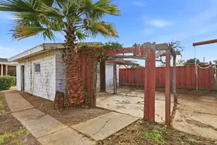 691 Lotus St, San Jose, CA 95116 - Photo 35