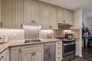 835 N Humboldt St 203, San Mateo, CA 94401 - Photo 5