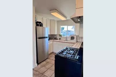 1210 Mastic St, San Jose, CA 95110 - Photo 3