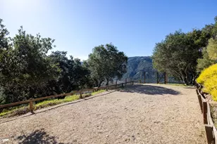 13370 Middle Canyon Rd, Carmel Valley, CA 93924 - Photo 43