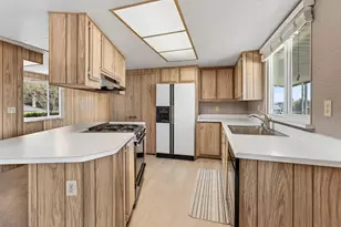 19690 N Hwy 99 110, Acampo, CA 95220 - Photo 11