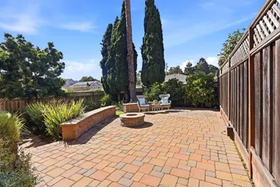 2404 Cipriani Blvd, Belmont, CA 94002 - Photo 37