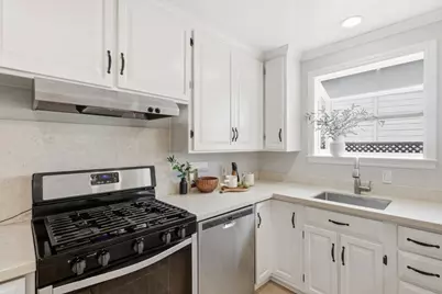 2404 Cipriani Blvd, Belmont, CA 94002 - Photo 17