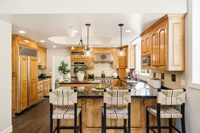 18400 Lakeview Ct, Los Gatos, CA 95033 - Photo 13