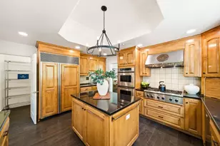 18400 Lakeview Ct, Los Gatos, CA 95033 - Photo 17