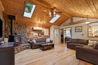 1385 Selo Dr, Sunnyvale, CA 94087 - Photo 7